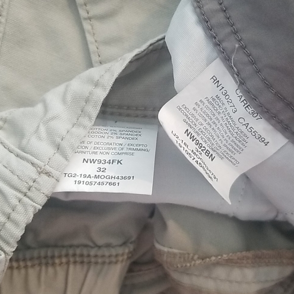 SOLD Wrangler Hiker Cargo Short Bundle Size 32 - Picture 9 of 9